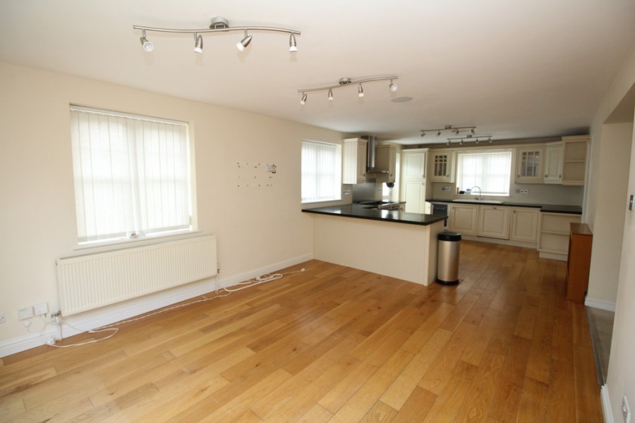 Images for Woodpecker Mews, Cepen Park North, Chippenham